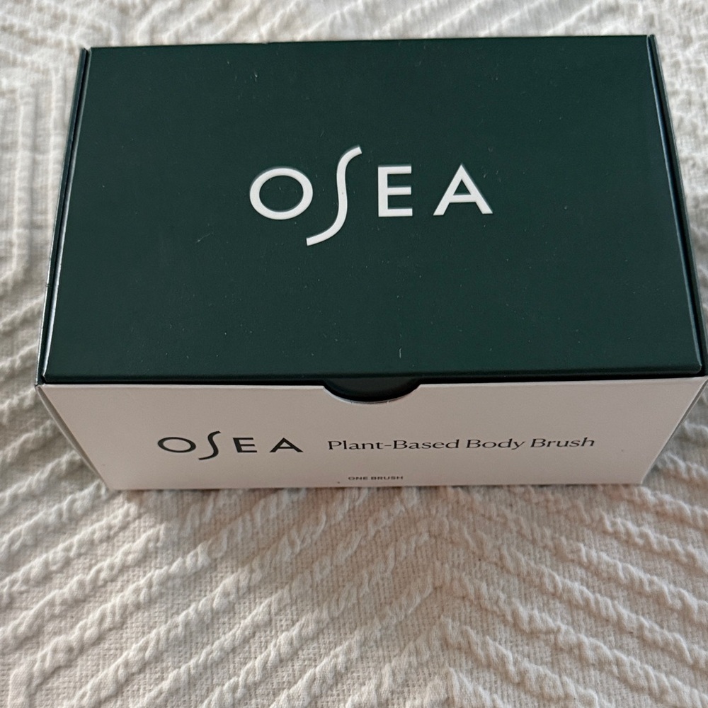 OSEA Plant-Based Body Brush - Green